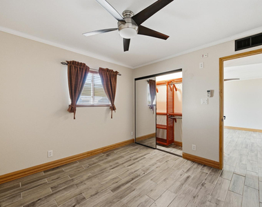 8030 E Oak Street - Photo Thumbnail 7