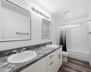124 E Minton Drive - Photo Thumbnail 14