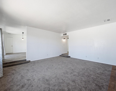 124 E Minton Drive - Photo Thumbnail 23