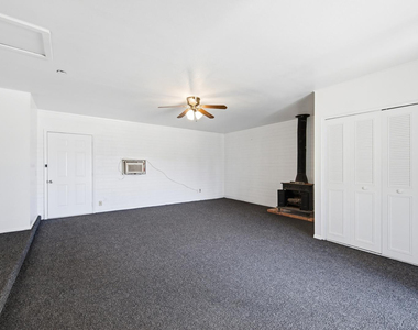 124 E Minton Drive - Photo Thumbnail 12