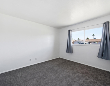 124 E Minton Drive - Photo Thumbnail 9