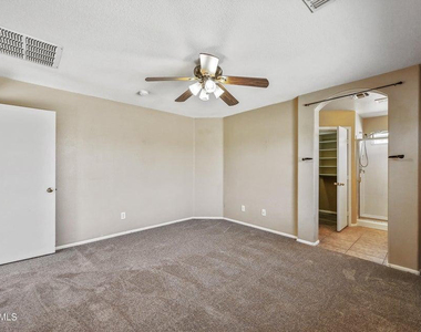 10930 W Wilshire Drive - Photo Thumbnail 10