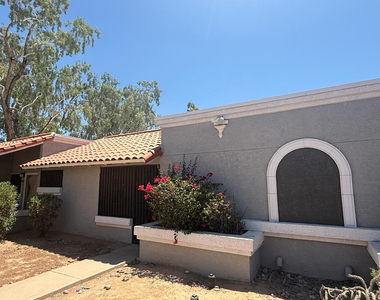 4820 N 89th Avenue - Photo Thumbnail 1