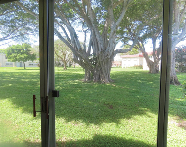 17 Willowbrook Lane - Photo Thumbnail 14