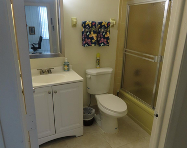17 Willowbrook Lane - Photo Thumbnail 8