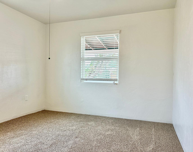 751 W 3rd Place - Photo Thumbnail 17