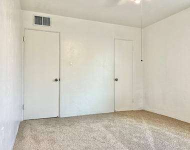 751 W 3rd Place - Photo Thumbnail 18