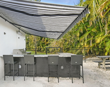 15700 Carrera Lane - Photo Thumbnail 30