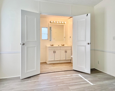 183 Plantation Boulevard - Photo Thumbnail 11
