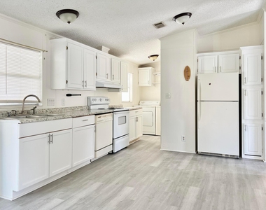 183 Plantation Boulevard - Photo Thumbnail 3