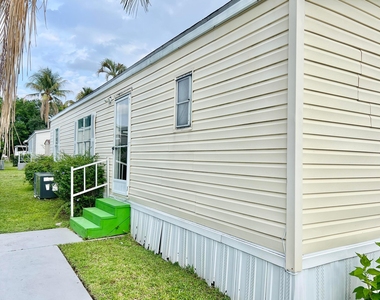 183 Plantation Boulevard - Photo Thumbnail 2