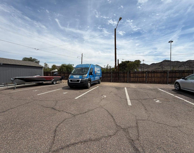 1027 E Dunlap Avenue - Photo Thumbnail 10