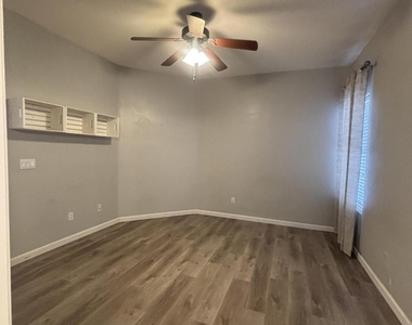 948 E Savannah - Photo Thumbnail 40
