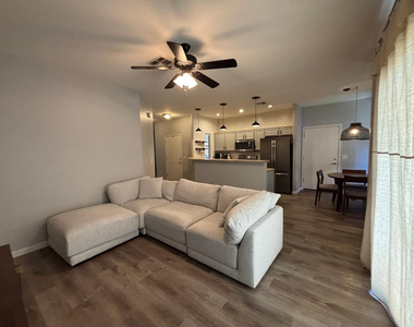 948 E Savannah - Photo Thumbnail 12