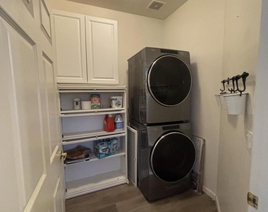 948 E Savannah - Photo Thumbnail 47