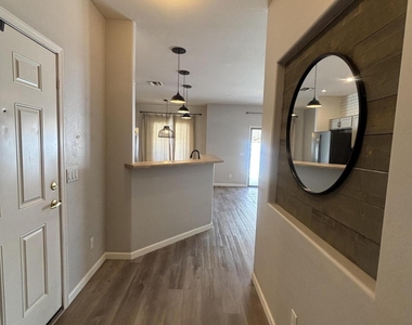 948 E Savannah - Photo Thumbnail 37