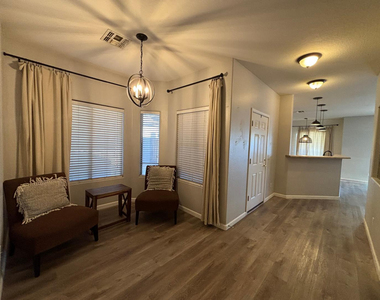 948 E Savannah - Photo Thumbnail 24