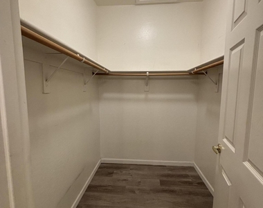 948 E Savannah - Photo Thumbnail 41
