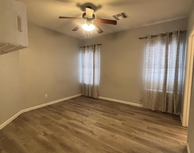 948 E Savannah - Photo Thumbnail 38
