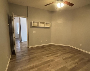 948 E Savannah - Photo Thumbnail 39