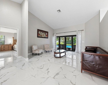 13710 Callington Drive - Photo Thumbnail 6