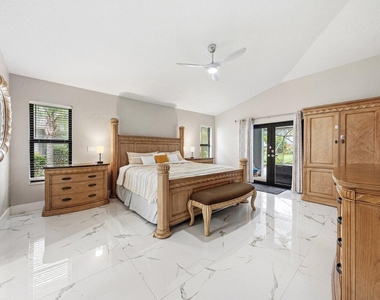 13710 Callington Drive - Photo Thumbnail 15