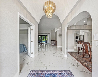 13710 Callington Drive - Photo Thumbnail 5