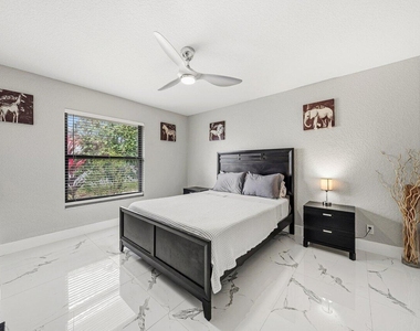 13710 Callington Drive - Photo Thumbnail 17