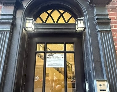 154 Henry Street - Photo Thumbnail 7