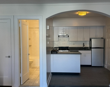 154 Henry Street - Photo Thumbnail 4