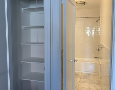 154 Henry Street - Photo Thumbnail 3
