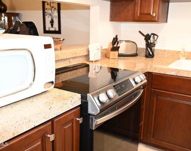8649 E Royal Palm Road - Photo Thumbnail 8