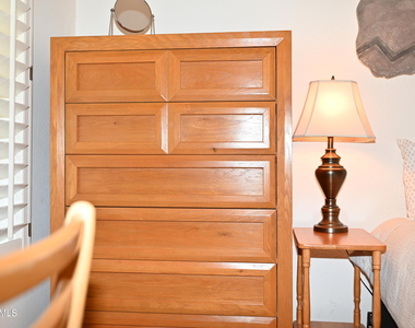 8649 E Royal Palm Road - Photo Thumbnail 17