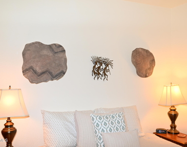 8649 E Royal Palm Road - Photo Thumbnail 18