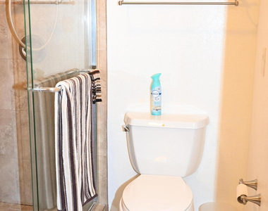 8649 E Royal Palm Road - Photo Thumbnail 24