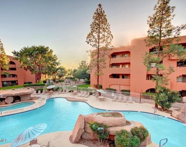 12222 N Paradise Village Parkway S - Photo Thumbnail 9