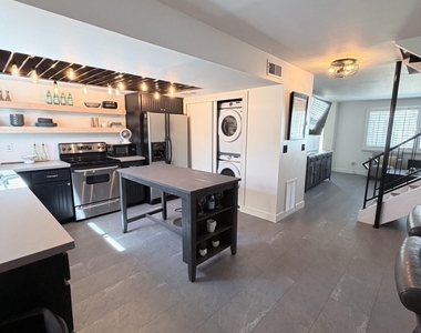 6845 E Osborn Road - Photo Thumbnail 8