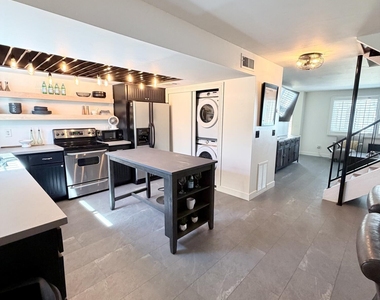 6845 E Osborn Road - Photo Thumbnail 7