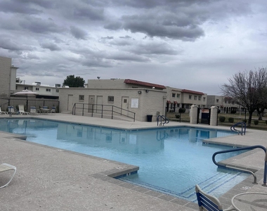 6845 E Osborn Road - Photo Thumbnail 27