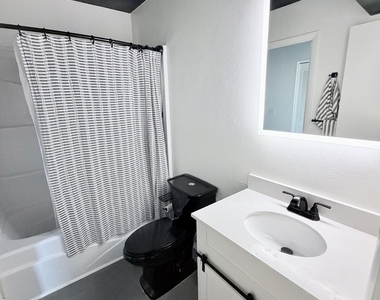 6845 E Osborn Road - Photo Thumbnail 22