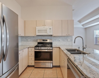 623 N L Street - Photo Thumbnail 5