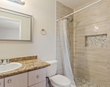 623 N L Street - Photo Thumbnail 9