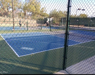 16457 N 103rd Place - Photo Thumbnail 34