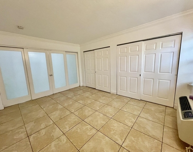 901 Meridian Avenue - Photo Thumbnail 4