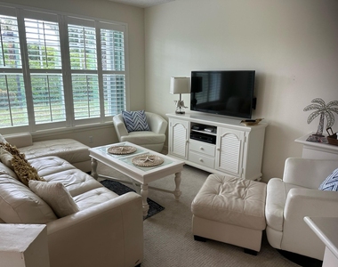 602 Mainsail Circle - Photo Thumbnail 8