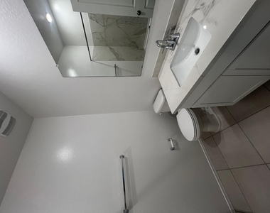 15645 W Desert Hollow - Photo Thumbnail 15