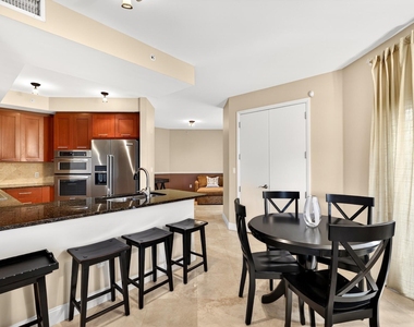 2409 N Ocean Boulevard - Photo Thumbnail 12