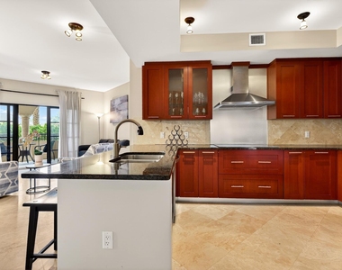 2409 N Ocean Boulevard - Photo Thumbnail 9