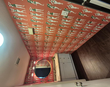 7557 N Dreamy Draw Drive - Photo Thumbnail 6