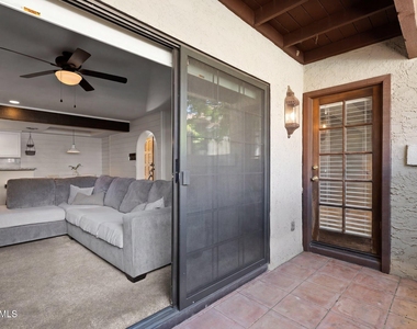 7557 N Dreamy Draw Drive - Photo Thumbnail 19